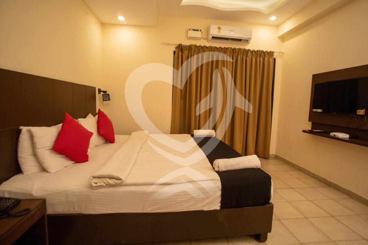De Alcazar Calangute Hotel Bagian luar foto