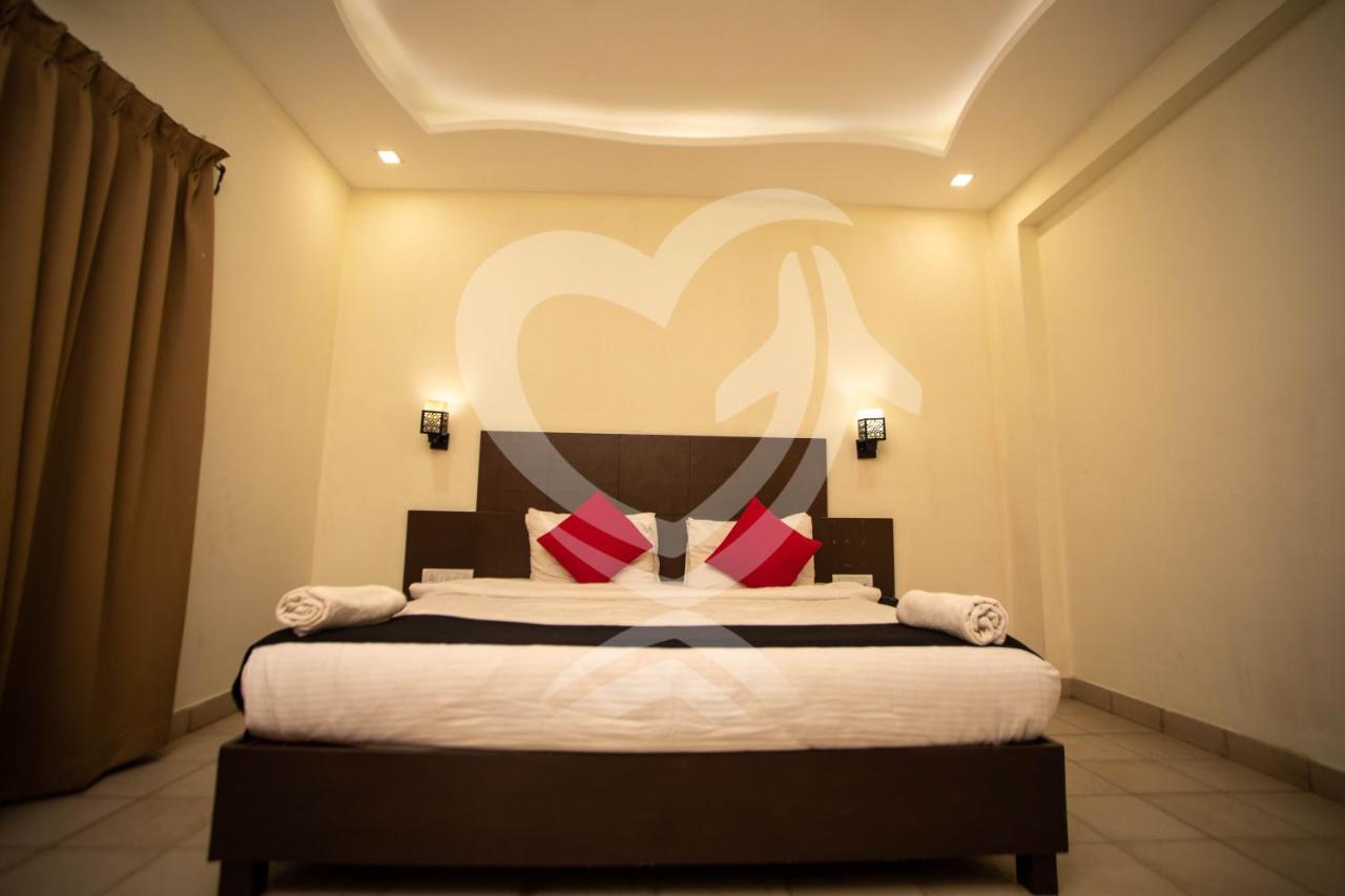 De Alcazar Calangute Hotel Bagian luar foto