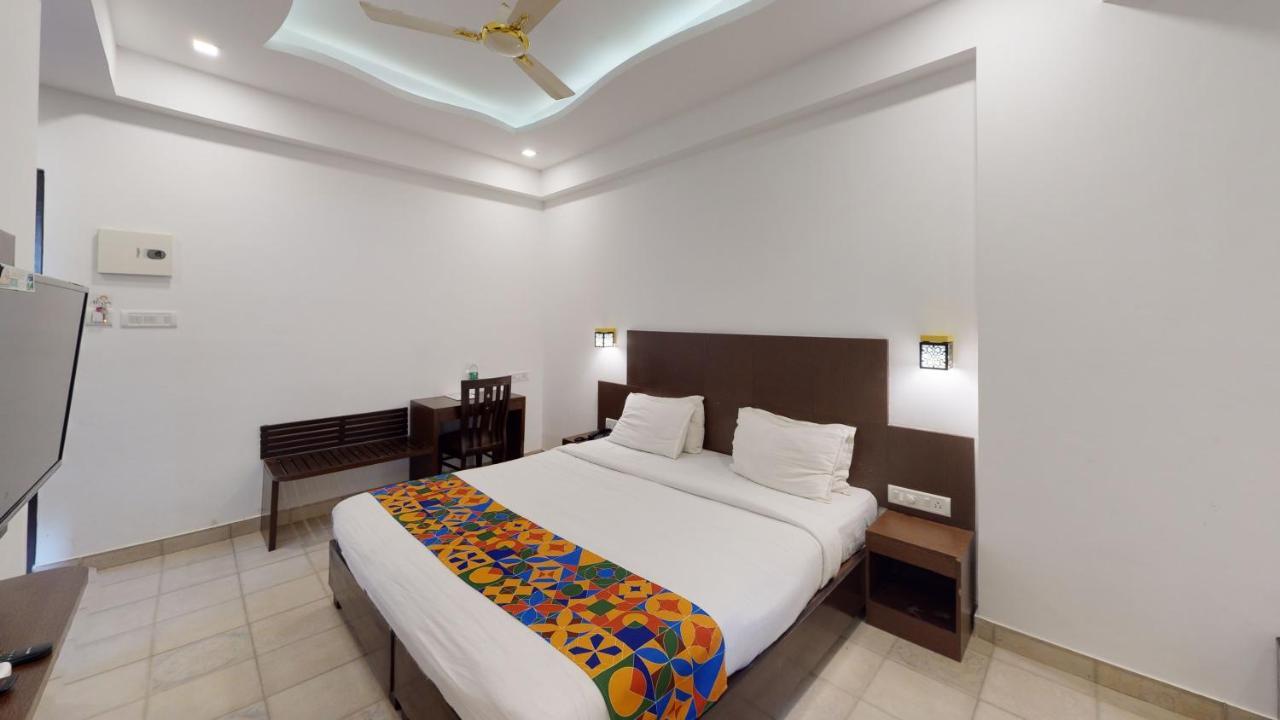 De Alcazar Calangute Hotel Bagian luar foto