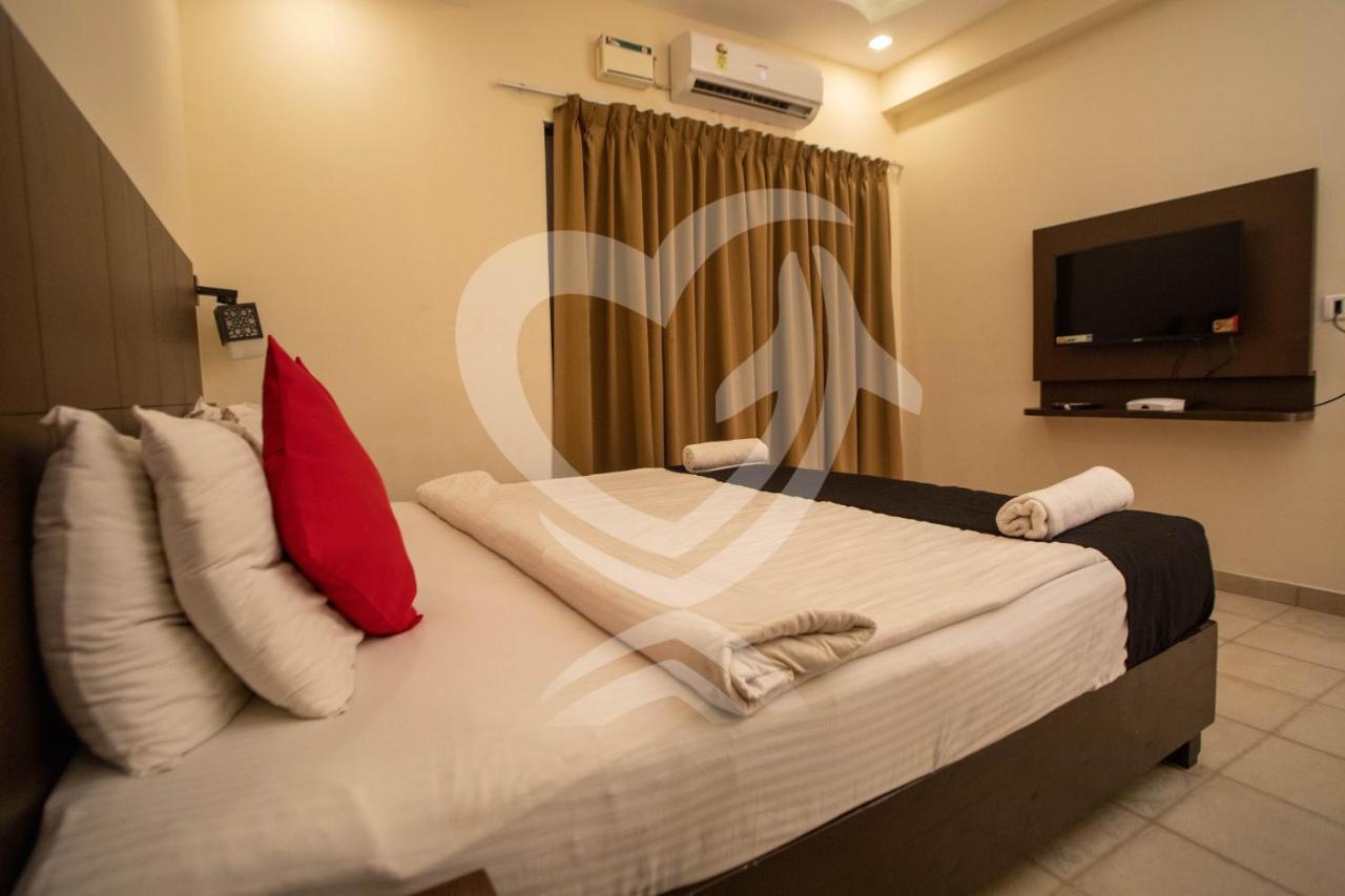 De Alcazar Calangute Hotel Bagian luar foto