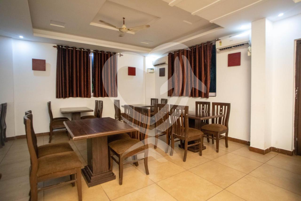 De Alcazar Calangute Hotel Bagian luar foto