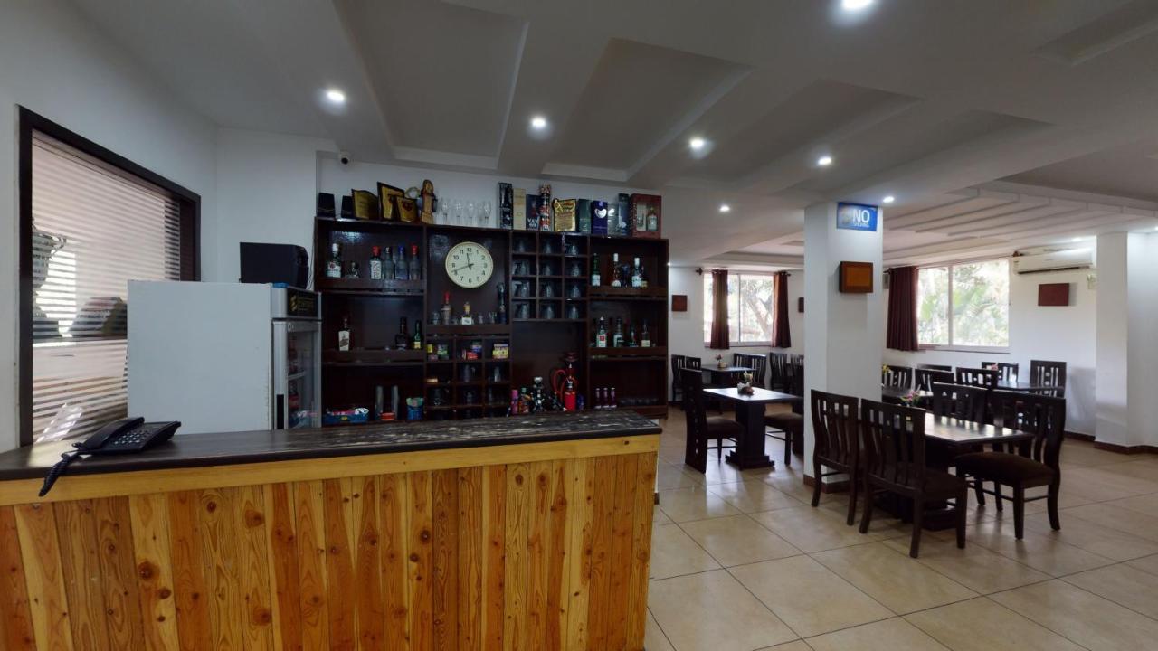 De Alcazar Calangute Hotel Bagian luar foto